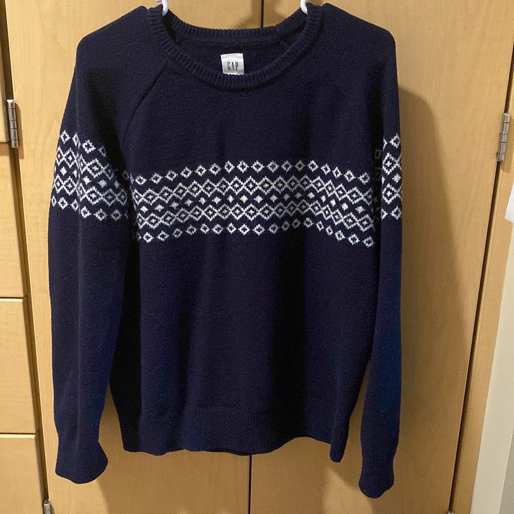 Comfy navy blue sweater!!!